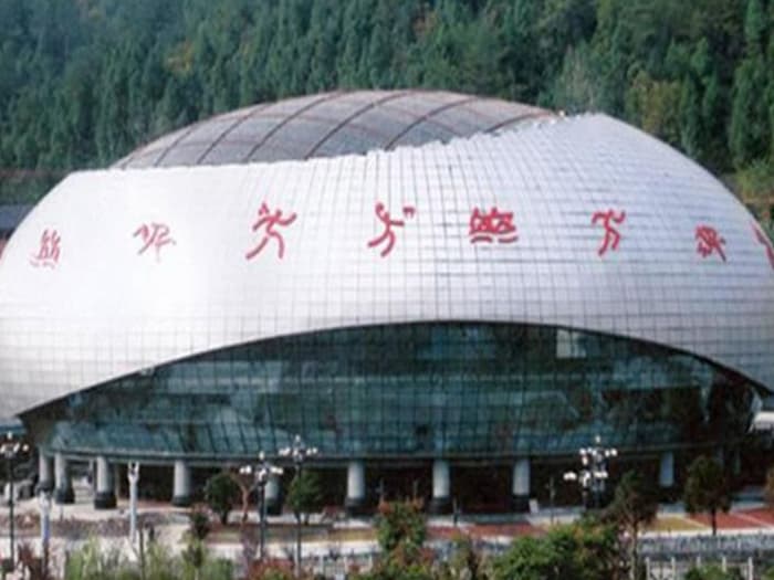 兰州体育中心球形网架加工安装